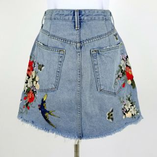 Miranda Lambert GRLFRND Light Blue Denim Embroidered Mini Skirt Size 30 3