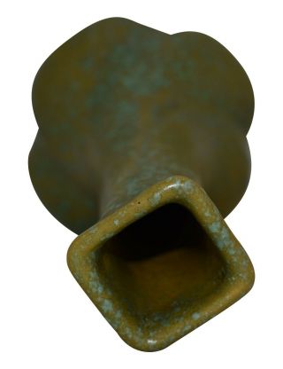 Chicago Crucible Pottery Arts and Crafts Mottled Glaze Ceramic Twist Vase 5