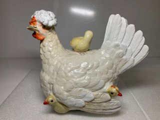 Meissen 19th Century Large Polish Hen Chicken With Baby Chicks Figurine D10