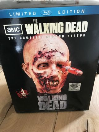 The Walking Dead Season 2 Limited Edition Blu Ray. 4