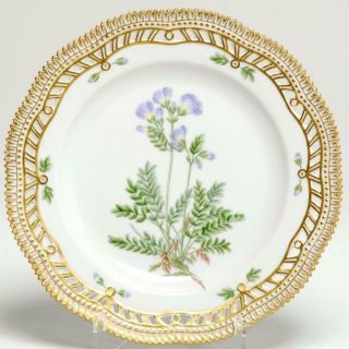 Royal Copenhagen " Flora Danica " Polemonium Humile Willd Luncheon Plate 7