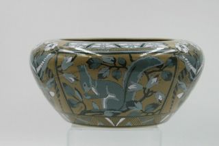 Buffalo Pottery Emerald Deldare Ware Bowl Squirrel & Butterfly 1911 Art Nouveau 3