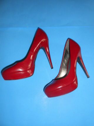 Celebrity Worn Emily Ratajkowski red heels with dress and bikini set 5
