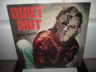 Quiet Riot Signed Metal Health Album Kevin Dubrow Rudy Sarzo Rock Autograph