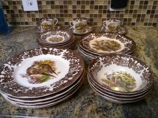 Royal Worcester Palissy Game Series 28 Piece Set Near