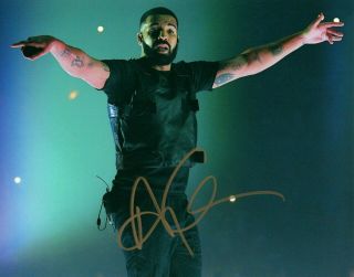 Drake Rapper Concert Hand Signed 8x10 Photo Autographed Aubrey Graham 1