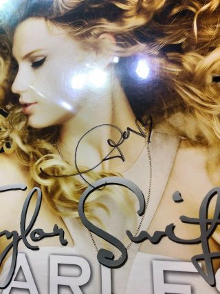 TAYLOR SWIFT HAND SIGNED AUTOGRAPHED FEARLESS ALBUM 12” LP VINYL AUTHENTIC PROOF 2