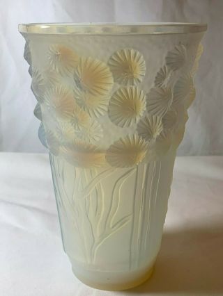 An Magnificent Perfectly Opalescent Sabino " Algues Marines " Glass Vase