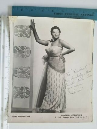 " Dinah Washington " Autographed And Inscribed Publicity Photograph