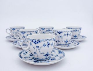 6 Large Teacups & Saucers 703 - Blue Fluted Royal Copenhagen - Half Lace 4