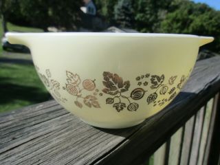 Vintage Rare Pyrex Golden Gooseberry 1 1/2 Pt Cinderella Mixing Bowl 441