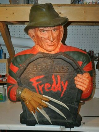 Vintage 1980s Freddy Krueger Vacuform Video Store Lighted Display 33 Inches Tall