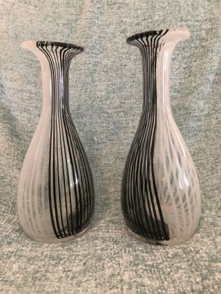 Pair Mcm Venini Murano Italy Art Glass Vase " Tessuto " Carlo Scarpa White/black