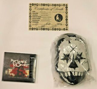 My Chemical Romance - The Black Parade Is Dead Limited Edition Coffin Box Set 6