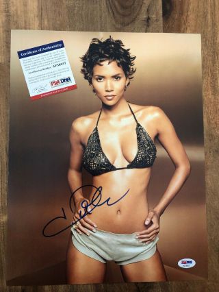 Sexy Halle Berry Signed 11x14 Photo Authentic Autographed Psa/dna Wow