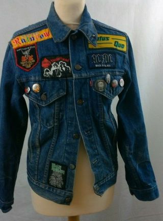 Vintage Levi ' s AC/DC Denim jacket with Iron Maiden Motorhead patch button badges 2