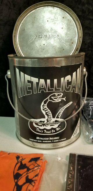 RARE Metallica METALLICAN Don ' t Tread On Me Collectors Can COMPLETE & 1990s 2