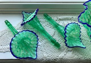 VINTAGE FENTON GLASS THUMBPRINT 3 HORN EPERGNE GREEN OPALESCENT BLUE CREST RARE 10