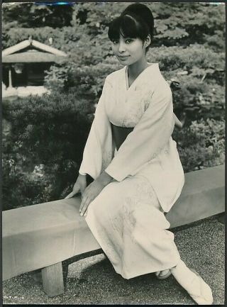 Photo Akiko Wakabayashi Sexy Asian 007 Bond Girl You Only Live Twice