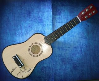 Garth Brooks Hand Signed Autograph Mini Acoustic Guitar