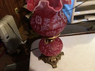 Vintage Fenton Opalescent Cranberry Art Glass Daisy & Fern Lamp L.  G.  Wright 4