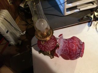 Vintage Fenton Opalescent Cranberry Art Glass Daisy & Fern Lamp L.  G.  Wright 5