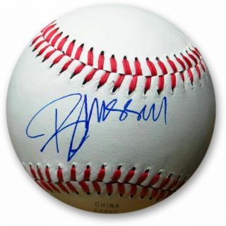 Russell Crowe Signed Autographed Baseball Sweet Spot Signature Gv857794
