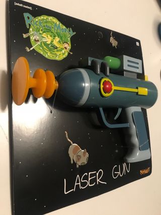 Adult Swim Rick And Morty Laser Gun W Lights And Sound Batteries 3