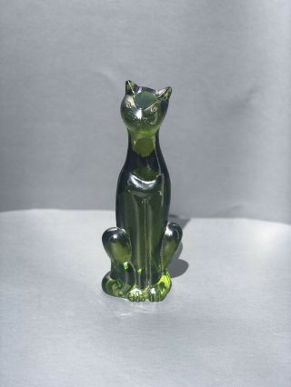 Viking Glass Cat Figurine Epic 1322 Green Avacado 8 1/4 " Tall