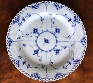 Royal Copenhagen Blue Fluted Full Lace 1041 Round Serving Platter/chop Plate 1st