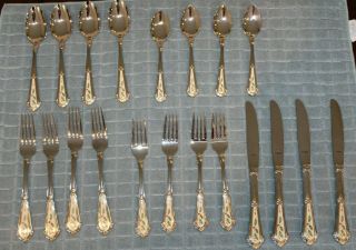 Lenox Holiday Pattern Flatware 20 Pc Set - Service For 4