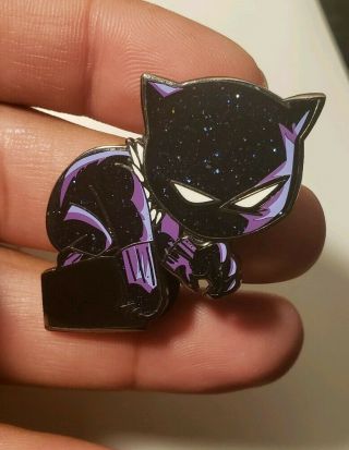 Sdcc 2019 Exclusive Marvel Heroes Skottie Young Pin Black Panther - Chase