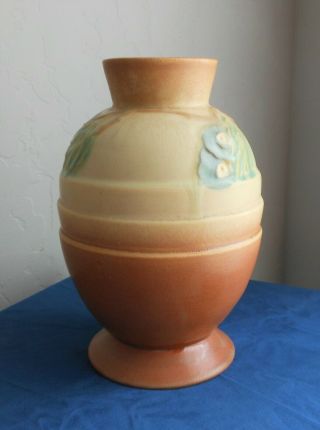 Roseville Pottery Futura Vase Stepped Egg