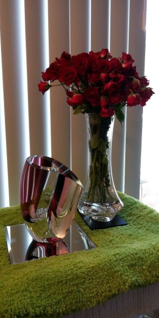 KOSTA BODA MIRAGE LARGE Vase Goran Warff Art Glass Red Maroon Gray 12