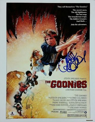 Director Richard Donner Signed Goonies 11x14 Movie Poster Photo Beckett Bas