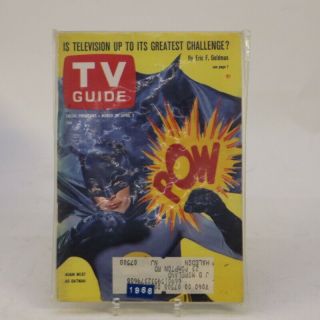 Collectors Edition Tv Guide Adam West As Batman 1966 Program