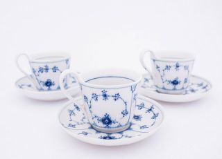 3 Large Cups & Saucers 069,  72 - Blue Fluted - Royal Copenhagen - 1:st Quality 2