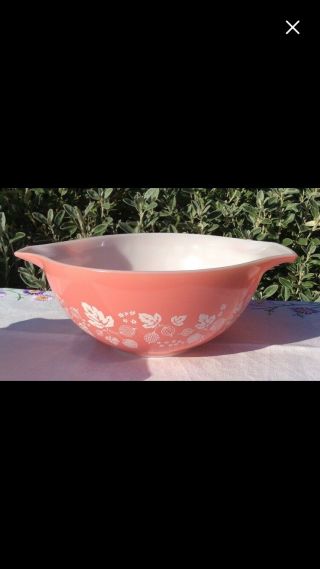 Vintage Pyrex Pink White Gooseberry Cinderella Nesting Bowl Set - 8