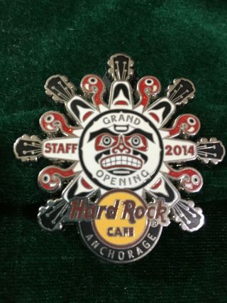Hard Rock Cafe Pin Anchorage Grand Opening Staff 7 Headstocks In Circle Totem