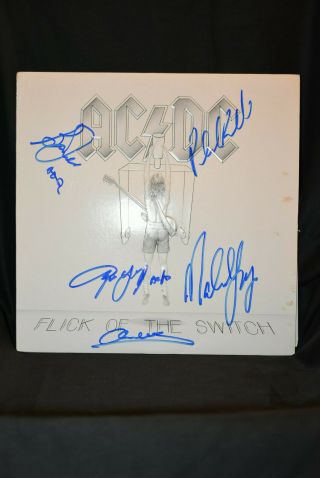 Ac/dc Band Signed " Flick Of The Switch " Record Album Malcolm & Angus Young
