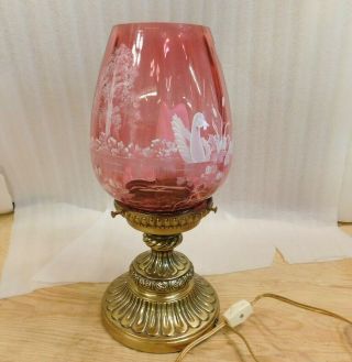 Fenton Mary Gregory Cranberry Lamp With Swans Glass Shade 13 - 1/4 " Tall Signed