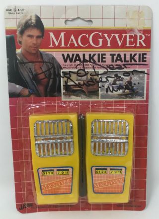 RICHARD DEAN ANDERSON Signed MACGYVER 1985 Ja - Ru WALKIE TALKIE Toy TV BECKETT 2