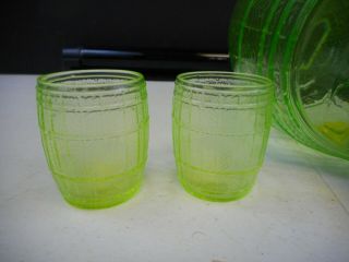 Vintage Vaseline Uranium Green Glass Beer Keg w/ 4 Glasses & Stopper 2