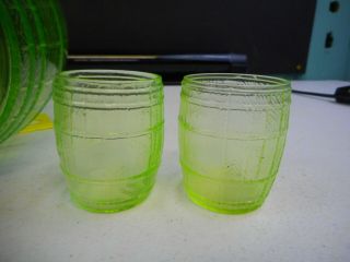 Vintage Vaseline Uranium Green Glass Beer Keg w/ 4 Glasses & Stopper 3