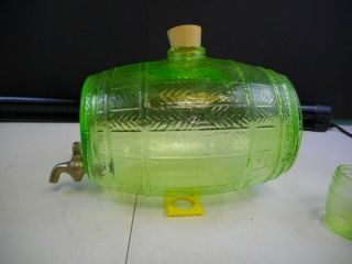 Vintage Vaseline Uranium Green Glass Beer Keg w/ 4 Glasses & Stopper 7