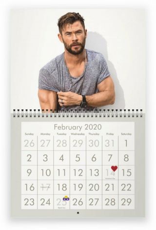Chris Hemsworth 2020 Wall Calendar