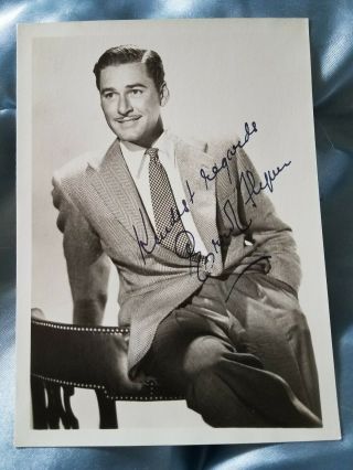 Errol Flynn Signed Vintage 5 " X 7 " Circa 1939.  Robin Hood.  Exceptional And Crisp