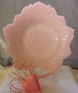 Fenton " Vintage 1950s " Pastel Pink Milk Glass " Leaf " Handled " 11.  5 " Cake Plate