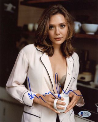 Elizabeth Olsen Signed Autographed 8x10 Photo Very Sexy Pretty Rare Beckett Bas