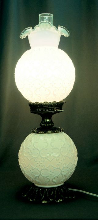 Fenton Silver Crest Spanish Lace Milk Glass Gone With The Wind Double Ball Lamp 5
